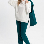 GIPNOZ Костюм утепленный Артикул: 716 цвет изумрудный, размер 56