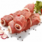 Купаты, рёбра в брусничном соусе, маринованое мясо свинины.