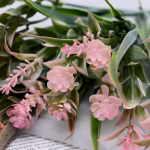 ▲Искусственные цветы