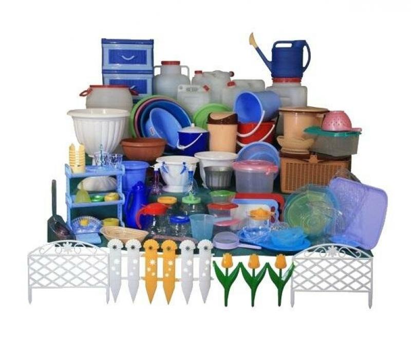 Изделия хозяйственного назначения. Изделия из пластмассы. Хозтовары посуда. Пластмассовые изделия для дома. Хозяйственные товары из пластмасс.