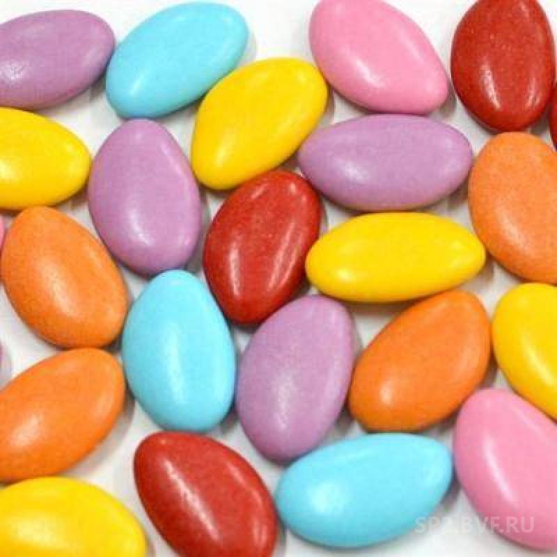 сахарное драже. шоколадное драже "конфеттишки " скиф. драже аренда. драже конфеты. конфеты разноцветные.